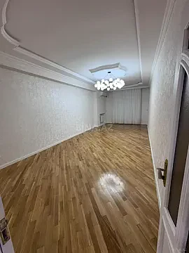 Satılır 4 otaqlı mənzil 160 m²