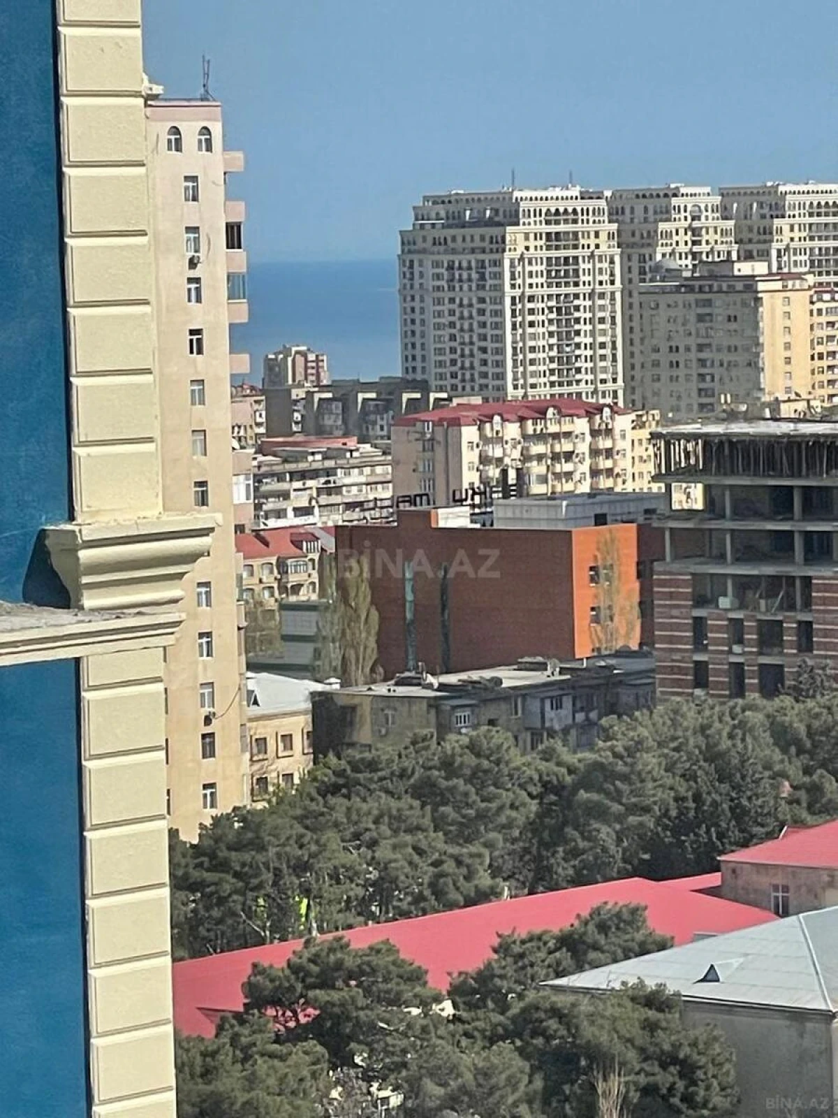 Satılır 3 otaqlı mənzil 98 m²