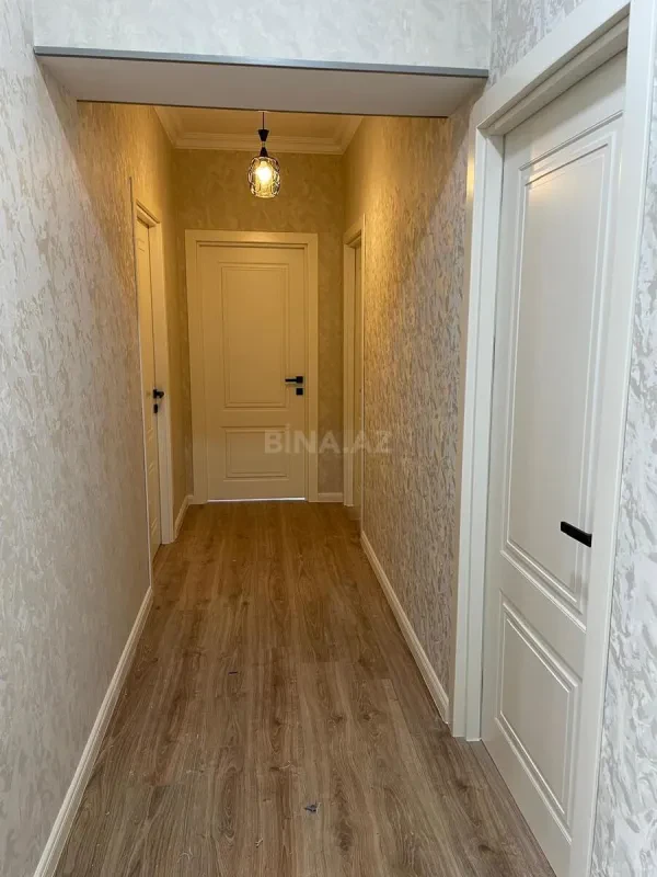 Satılır 3 otaqlı mənzil 98 m²