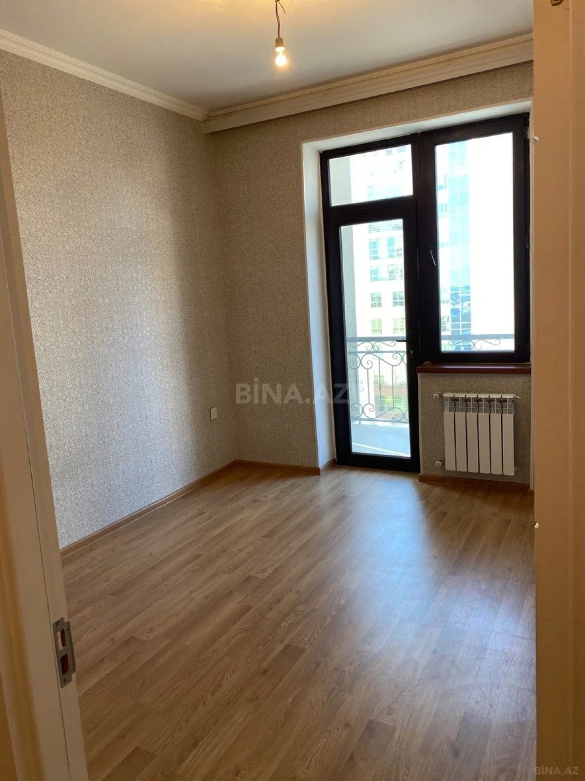 Kirayə verilir 3 otaqlı mənzil 95 m²
