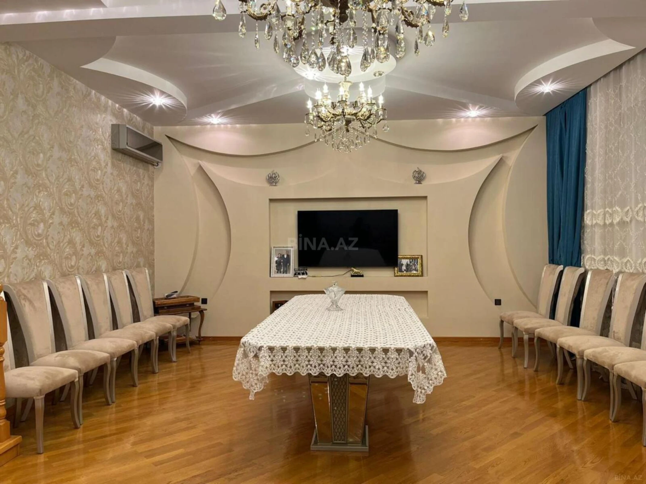 Satılır 8 otaqlı həyət evi 311 m²