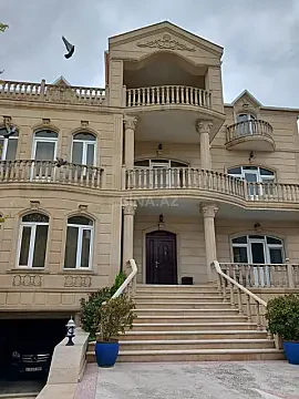 Satılır 9 otaqlı həyət evi 800 m² — Bakı, Badamdar 9 otaq 800.00 m²