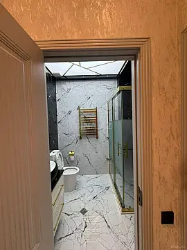 Satılır 2 otaqlı mənzil 58 m²