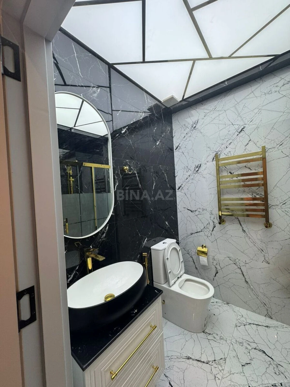 Satılır 2 otaqlı mənzil 58 m²