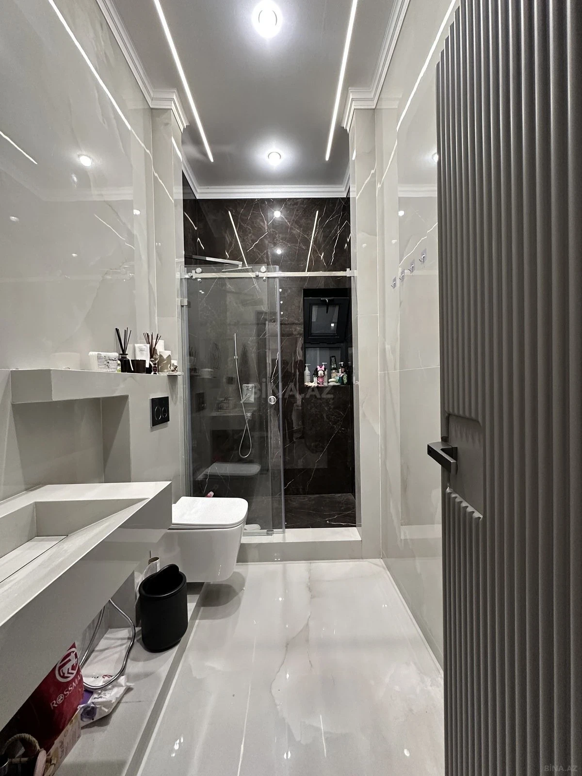 Satılır 6 otaqlı həyət evi 300 m²