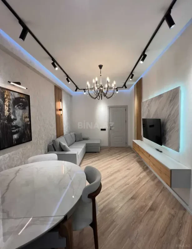 Kirayə verilir 2 otaqlı mənzil 55 m²