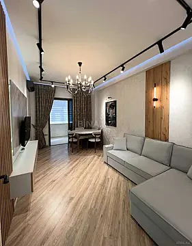 Kirayə verilir 2 otaqlı mənzil 55 m²