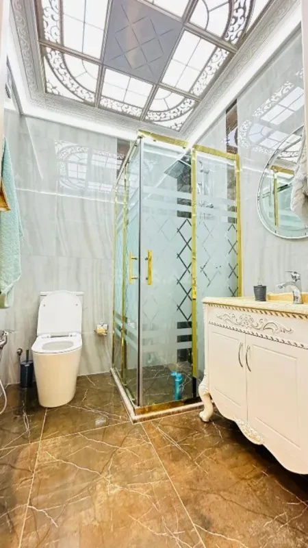 Satılır 3 otaqlı mənzil 165 m²