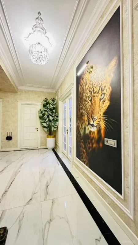 Satılır 3 otaqlı mənzil 165 m²