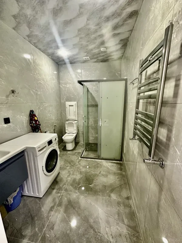 Kirayə verilir 2 otaqlı mənzil 66 m²