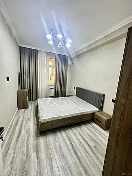 Kirayə verilir 2 otaqlı mənzil 66 m²