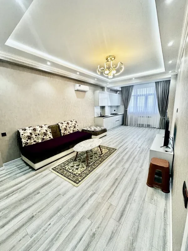 Kirayə verilir 2 otaqlı mənzil 66 m²