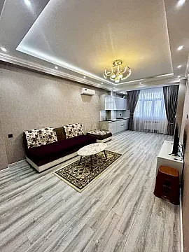 Kirayə verilir 2 otaqlı mənzil 66 m²