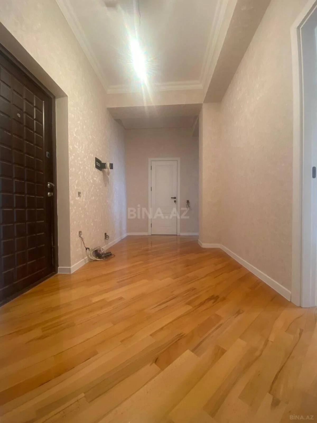 Satılır 3 otaqlı mənzil 84 m²