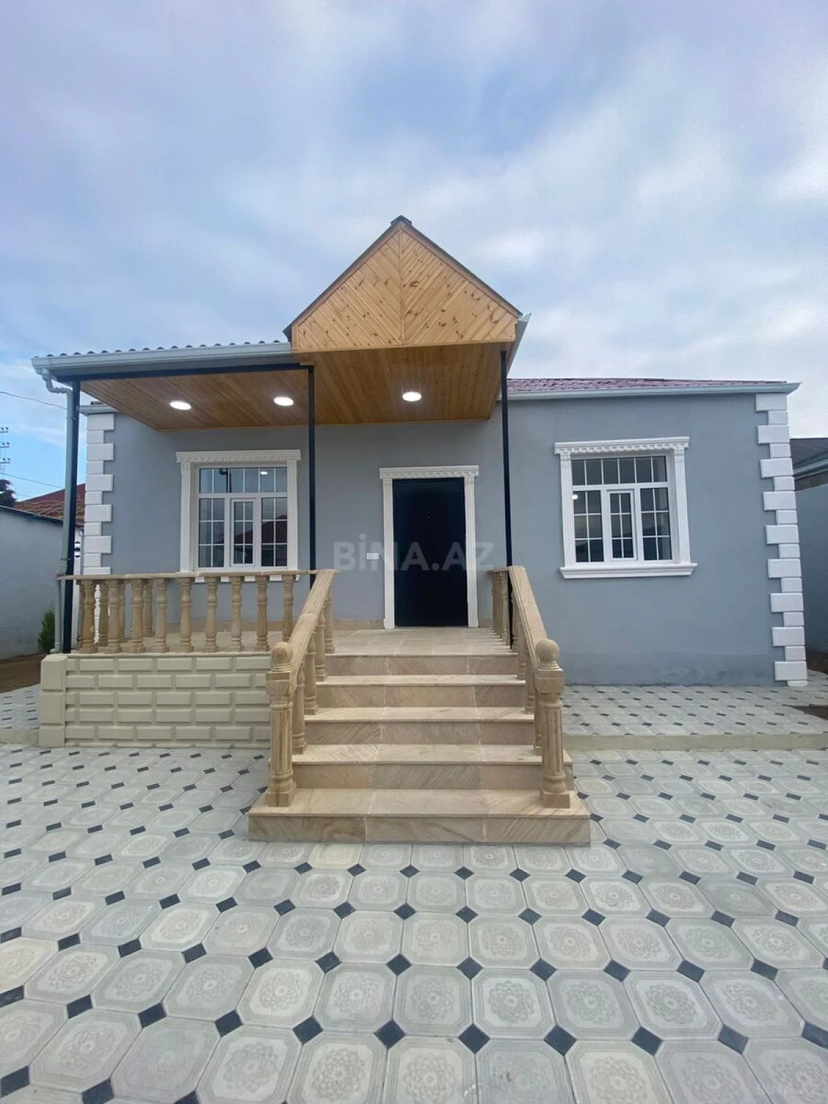 Satılır 3 otaqlı həyət evi 400 m²