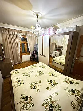 Satılır 5 otaqlı mənzil 110 m²