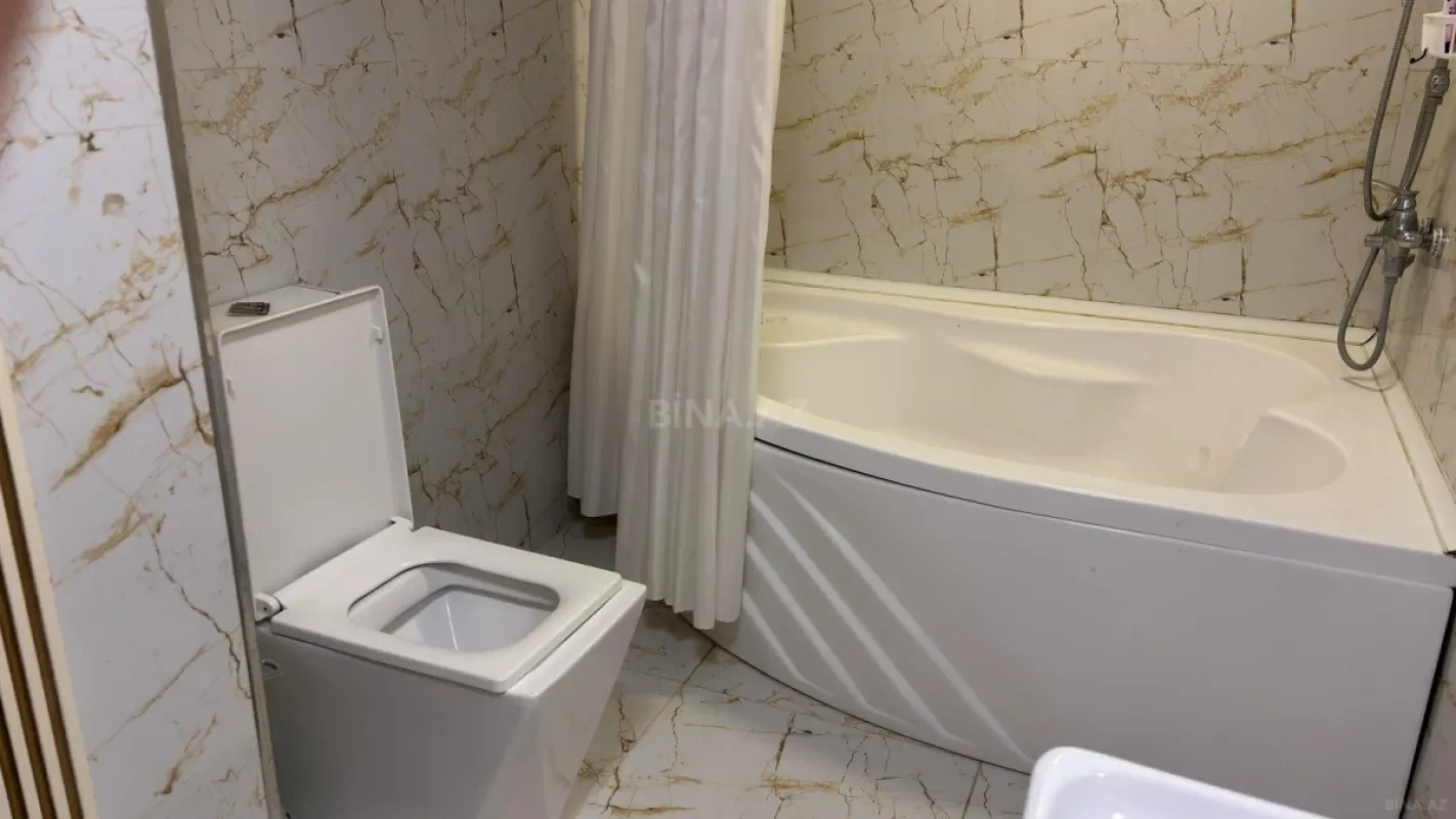 Satılır 4 otaqlı mənzil 92 m²