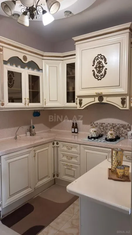 Satılır 4 otaqlı mənzil 92 m²
