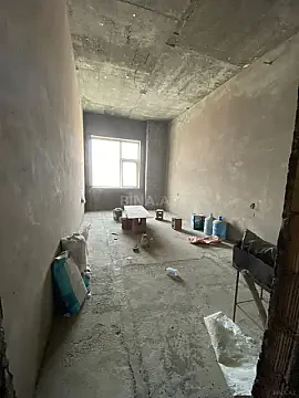 Satılır 4 otaqlı mənzil 185 m²