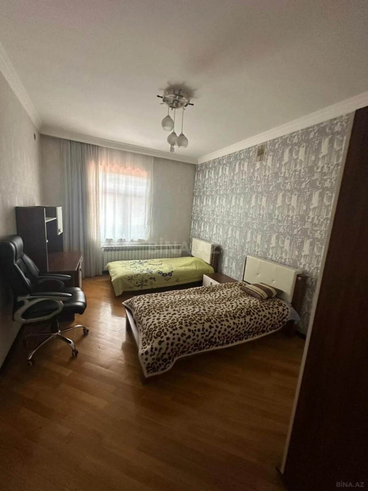 Satılır 5 otaqlı həyət evi 250 m²