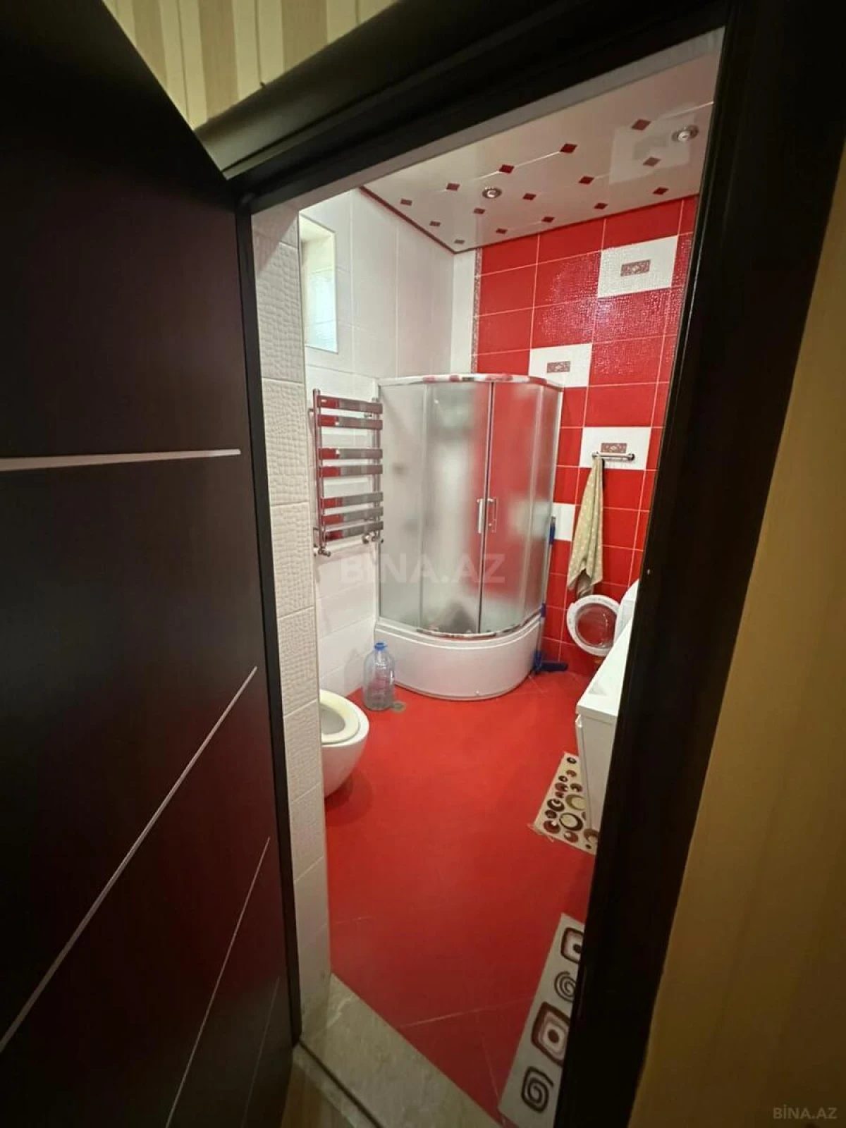 Satılır 5 otaqlı həyət evi 250 m²
