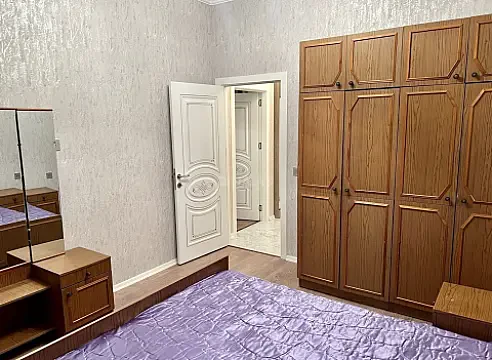 Kirayə verilir 2 otaqlı mənzil 50 m²