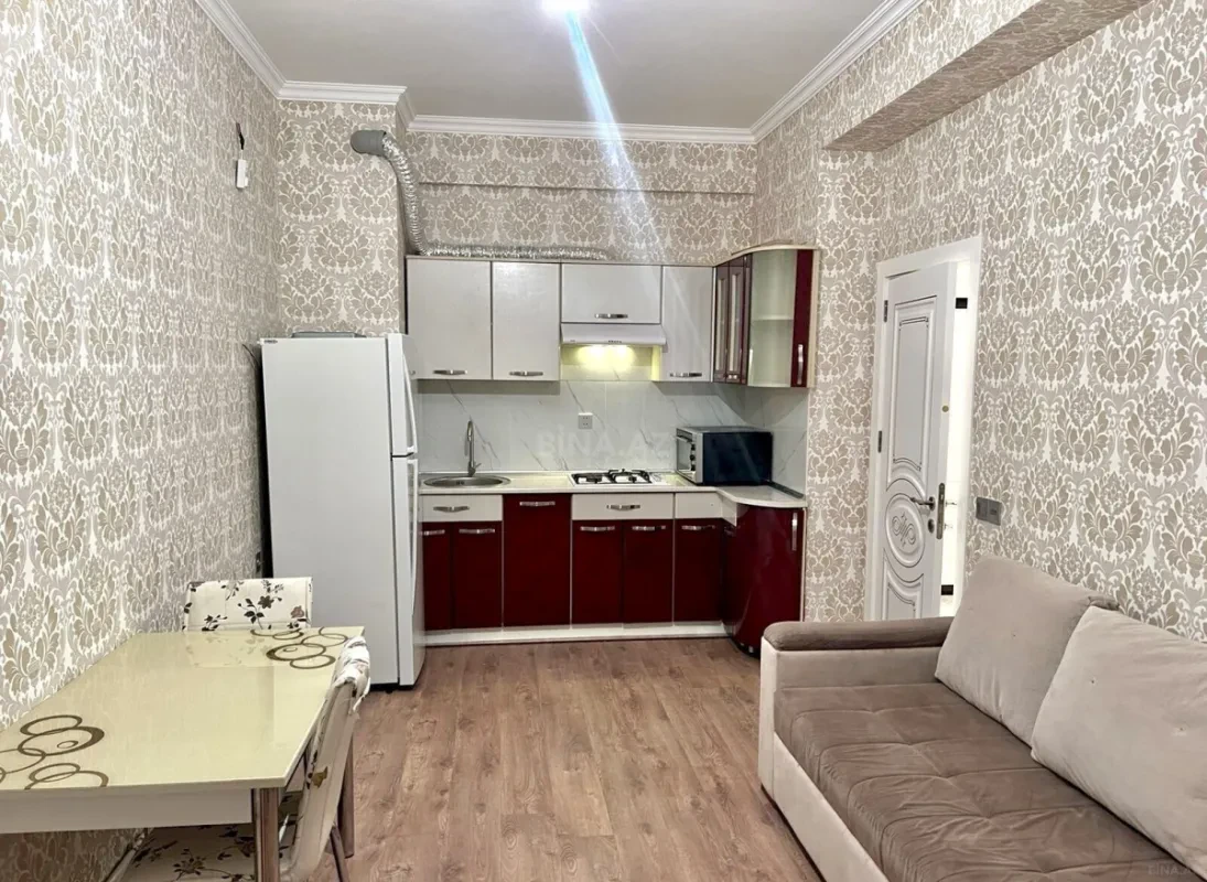 Kirayə verilir 2 otaqlı mənzil 50 m²