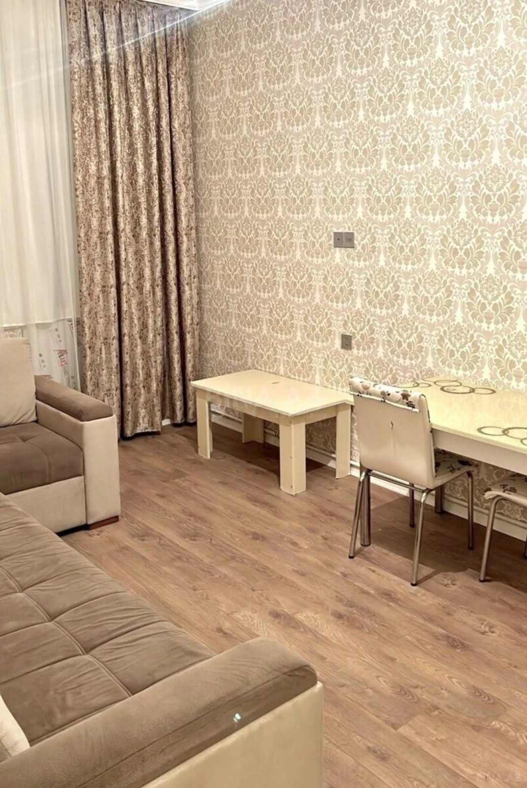 Kirayə verilir 2 otaqlı mənzil 50 m²