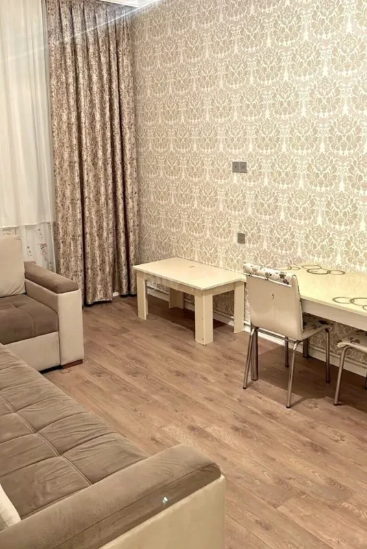 Kirayə verilir 2 otaqlı mənzil 50 m²
