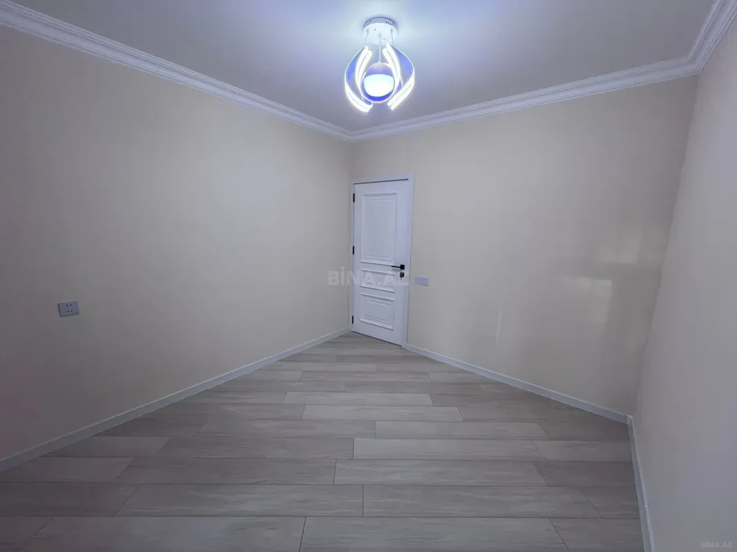 Satılır 4 otaqlı mənzil 110 m²