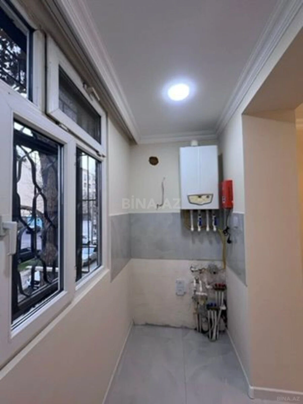 Satılır 4 otaqlı mənzil 110 m²