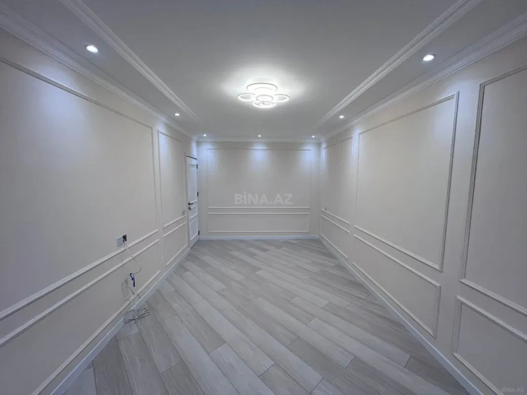 Satılır 4 otaqlı mənzil 110 m²