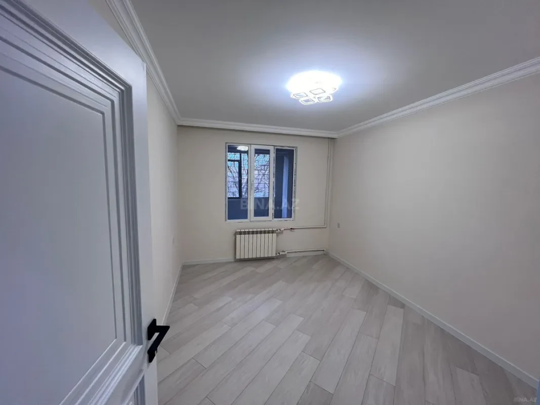 Satılır 4 otaqlı mənzil 110 m²