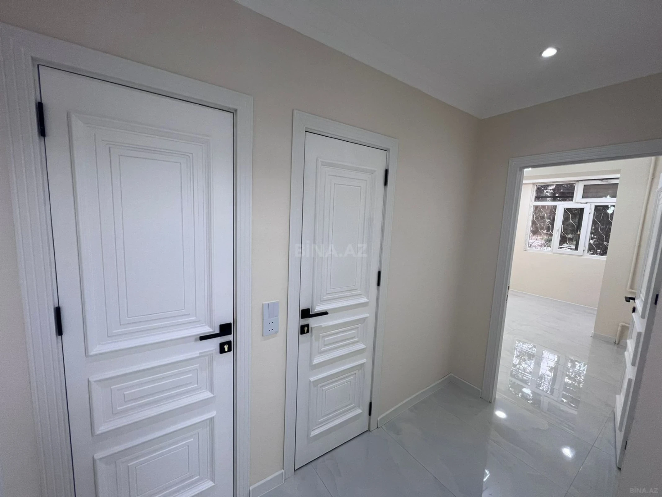 Satılır 4 otaqlı mənzil 110 m²