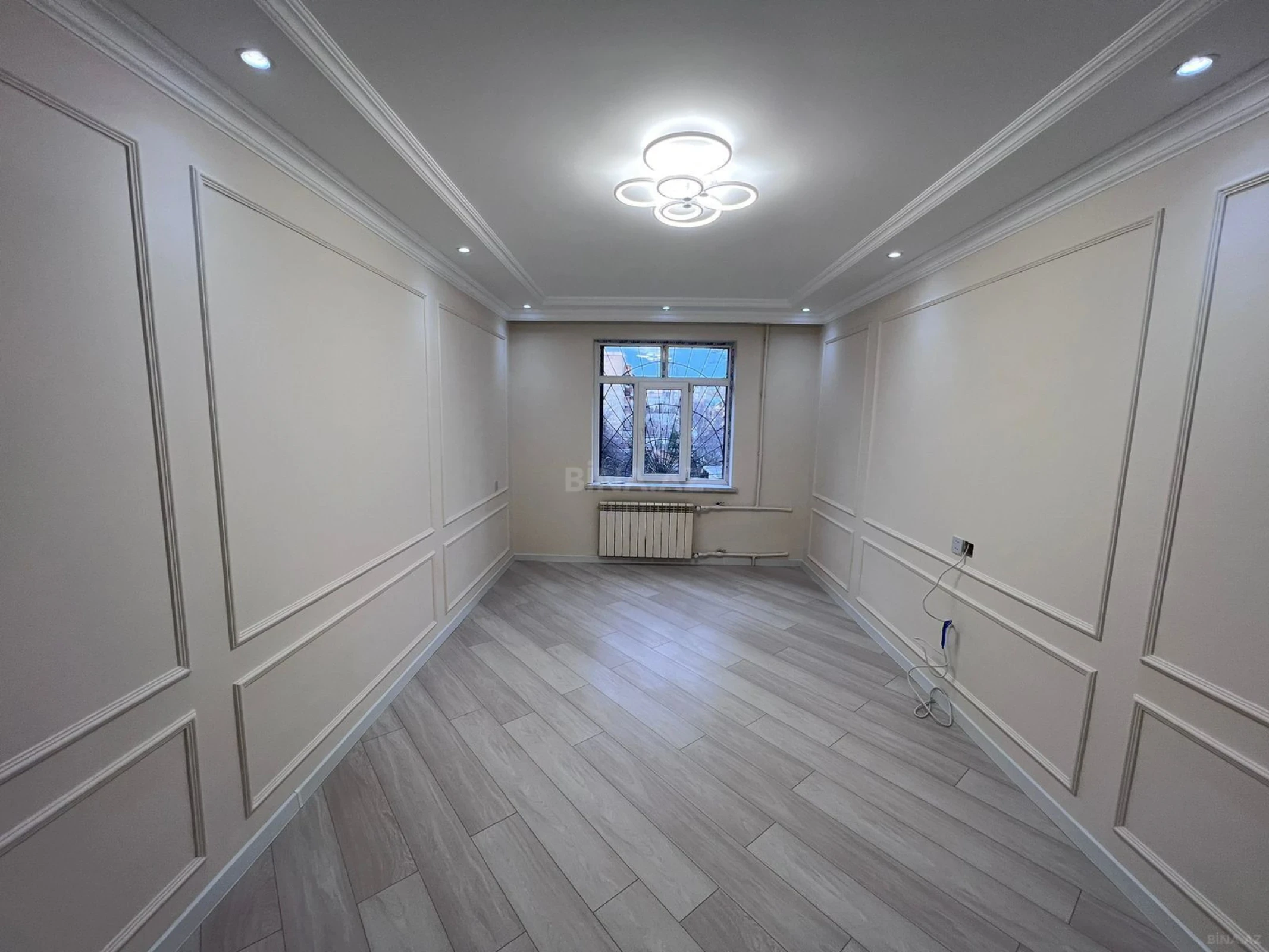 Satılır 4 otaqlı mənzil 110 m²