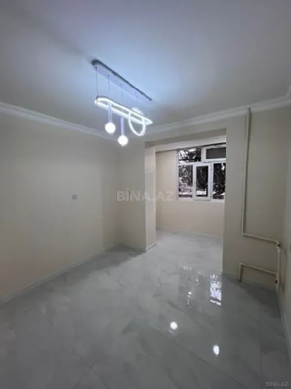 Satılır 4 otaqlı mənzil 110 m²