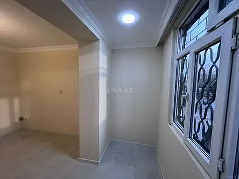 Satılır 4 otaqlı mənzil 110 m²
