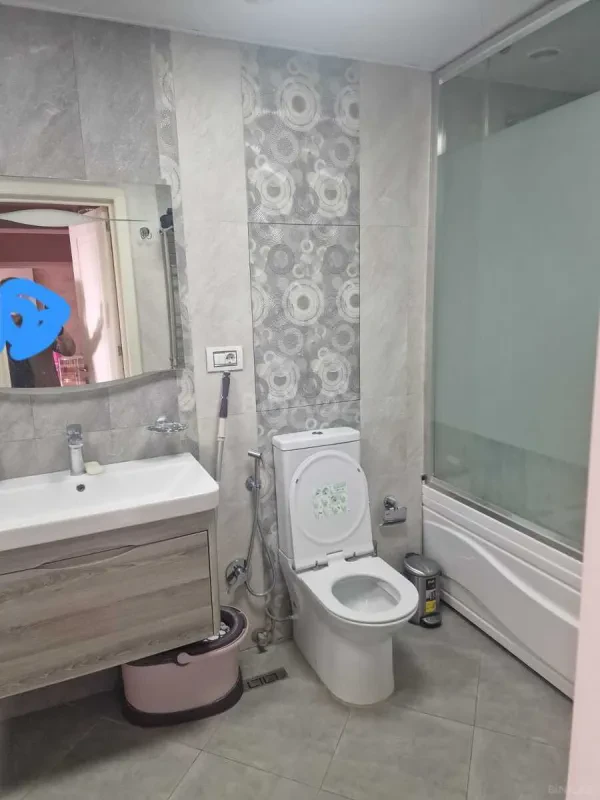 Kirayə verilir 3 otaqlı mənzil 135 m²
