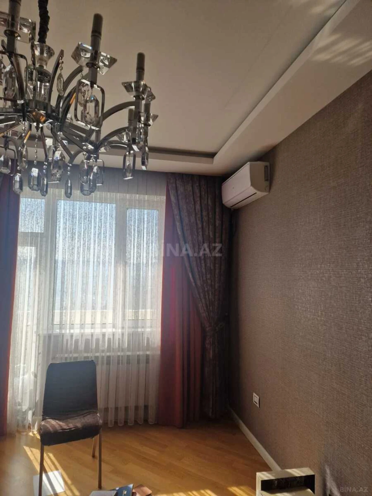 Kirayə verilir 3 otaqlı mənzil 135 m²