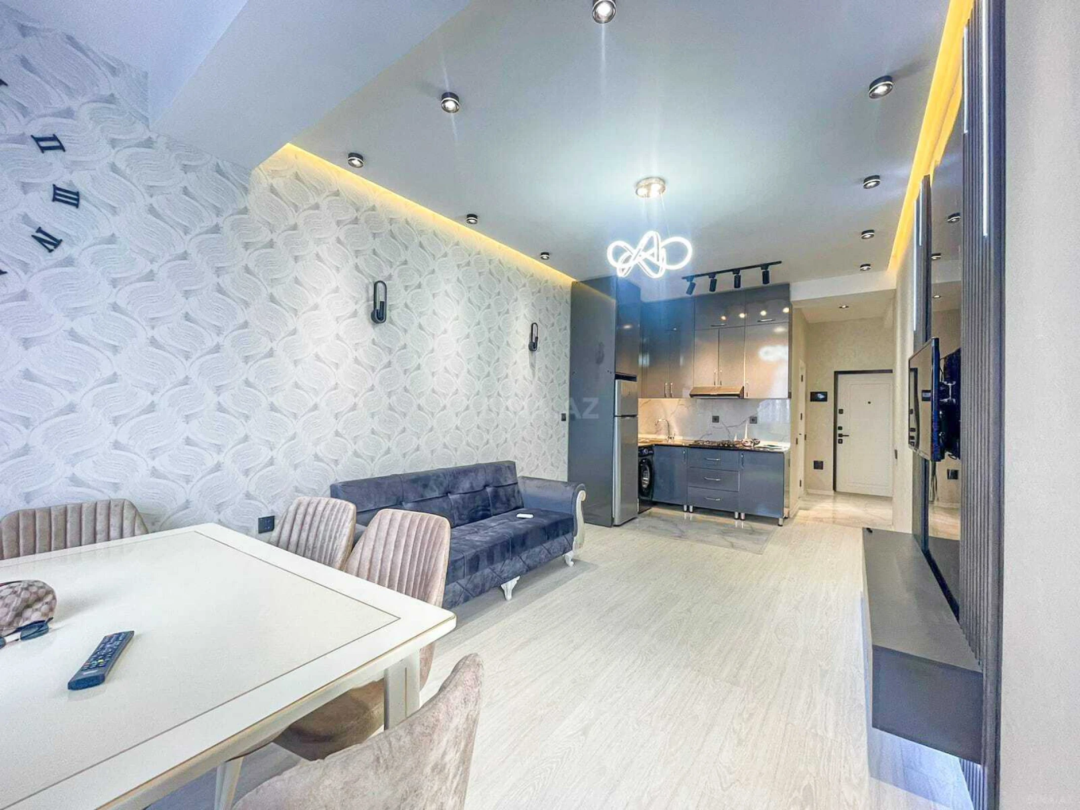 Kirayə verilir 2 otaqlı mənzil 60 m²