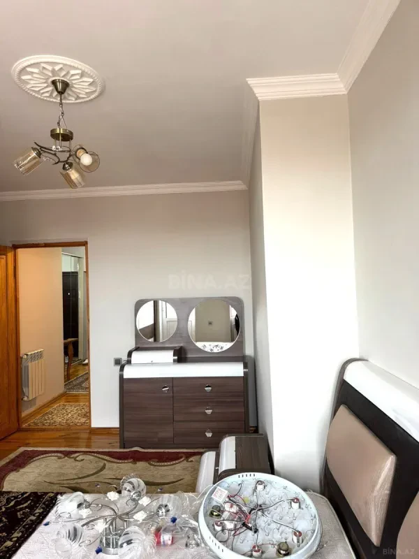 Satılır 2 otaqlı mənzil 67.2 m²