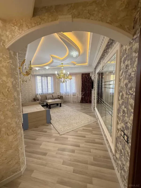 Kirayə verilir 2 otaqlı mənzil 75 m²