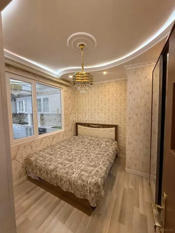 Kirayə verilir 2 otaqlı mənzil 75 m²