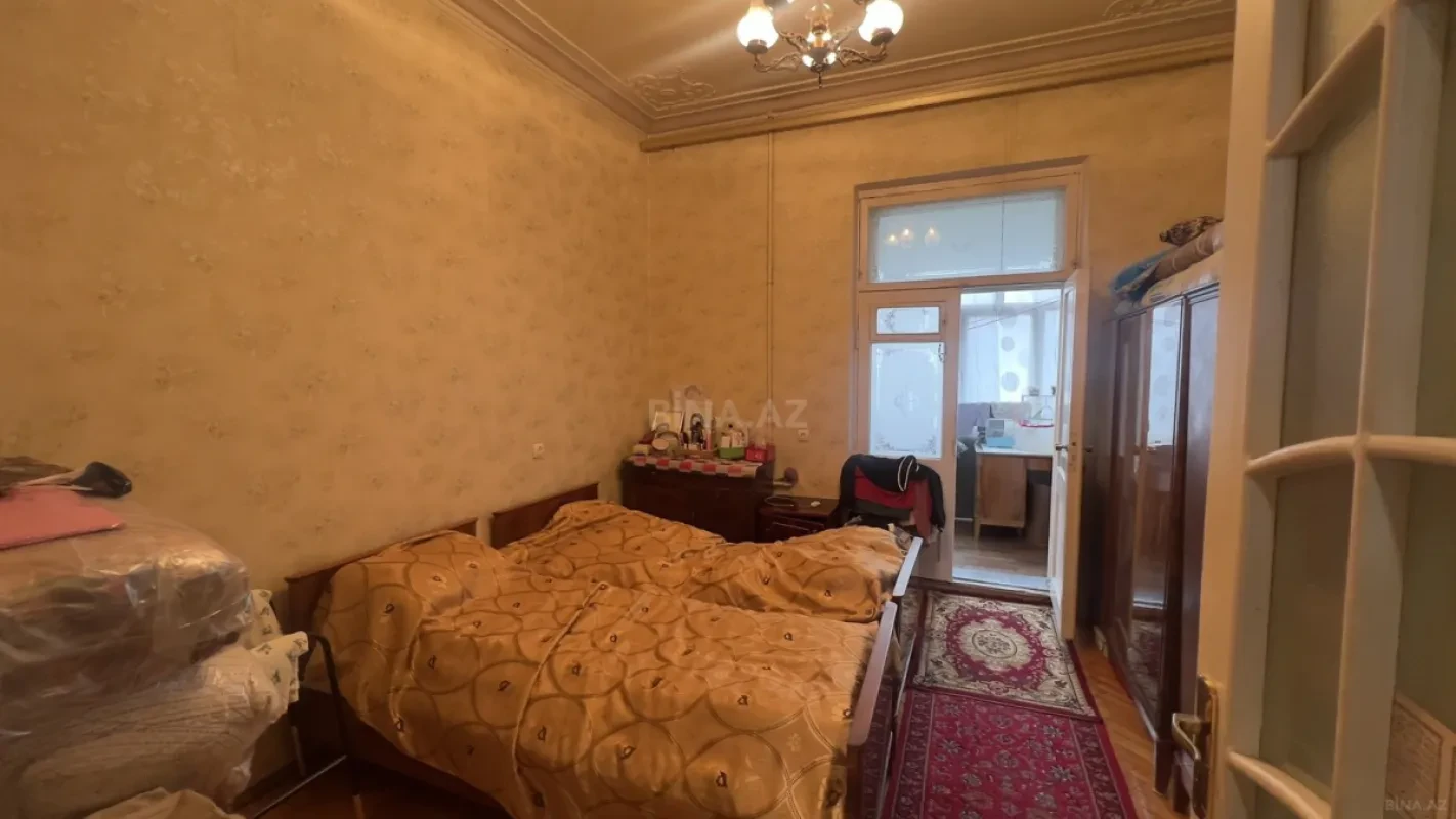 Satılır 3 otaqlı mənzil 68 m²
