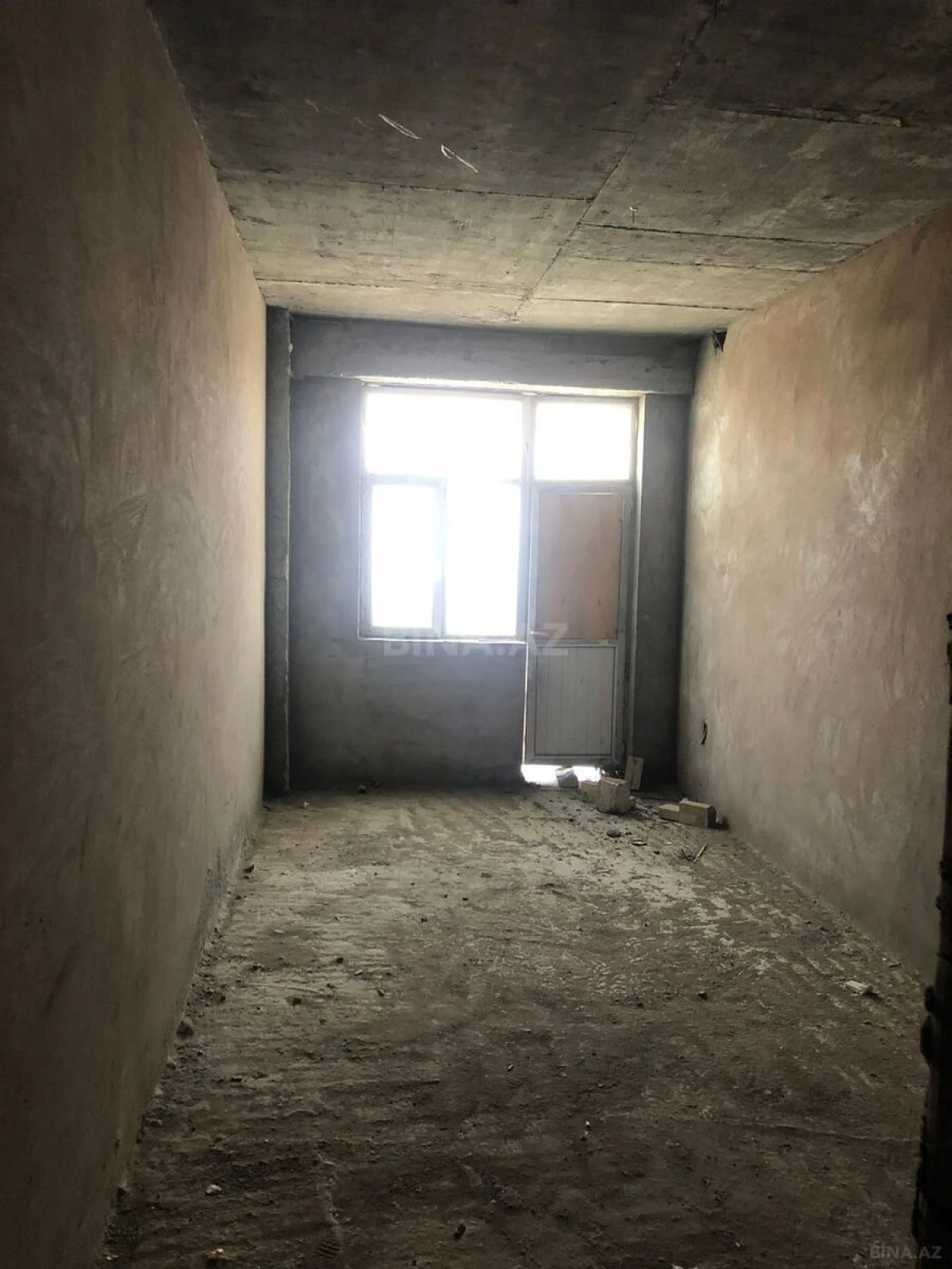 Satılır 2 otaqlı mənzil 80 m²