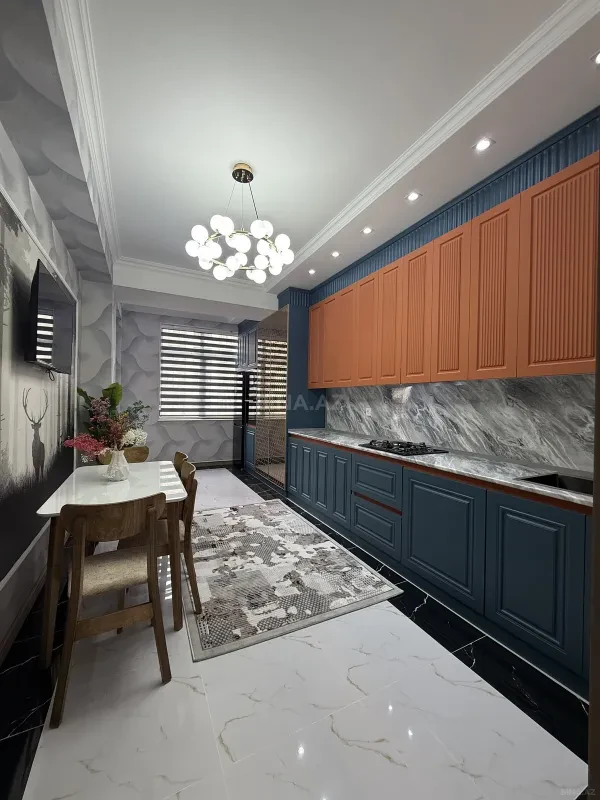 Satılır 3 otaqlı mənzil 127 m²