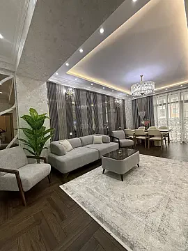 Satılır 3 otaqlı mənzil 127 m² — Bakı 3 otaq 127.00 m²
