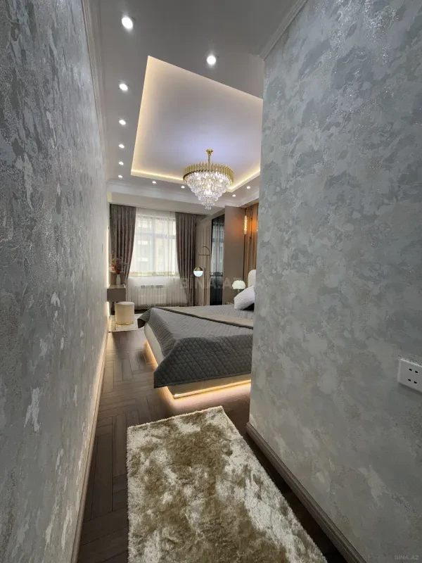 Satılır 3 otaqlı mənzil 127 m²