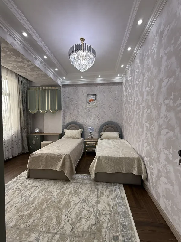 Satılır 3 otaqlı mənzil 127 m²