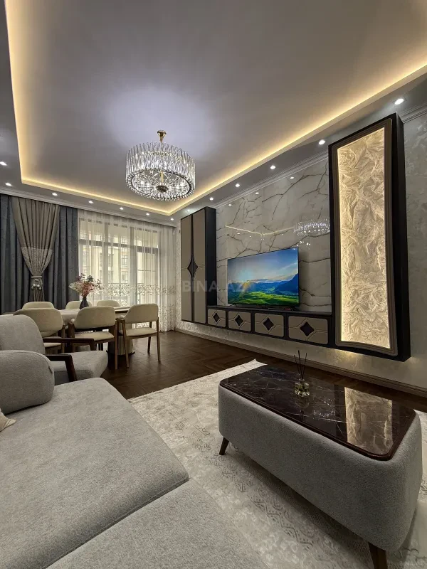Satılır 3 otaqlı mənzil 127 m²